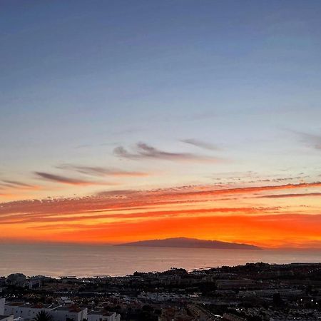 Luxury Penthouse, Best Sunset, Heated Pool, Fast Wifi Costa Adeje  Exteriör bild